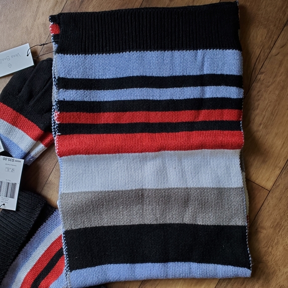 Vera Bradley Cozy Scarf, Cozy Gloves, and Cozy Beanie Hat Perfectly Plaid - Picture 2 of 5